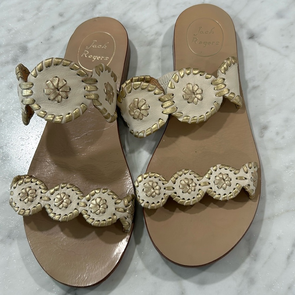 Jack Rogers size 7.5 cream and gold